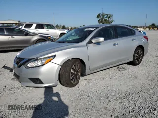 2018 Nissan Altima 2.5 SV with VIN 1N4AL3AP5JC255029, listed as a Copart auction lot 52184975 with 125,296 mi miles and Salvage Title. Bid and sale history available at carsss.com. Image 1.