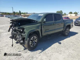 2022 Toyota Tacoma SR5 z VIN 3TMAZ5CN6NM181852, wystawiony jako Copart lot #56428275 z przebiegiem 50 491 mil mil oraz Szkoda całkowita • Salvage title. Historia ofert i sprzedaży dostępna na DreamBid. Obrazek 1.