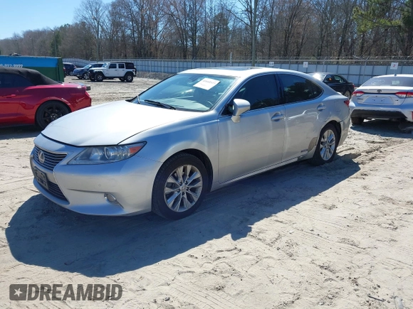 2013 Lexus ES 300h Hybrid with VIN JTHBW1GG1D2004549, listed as a IAAI auction lot 41660519 with 240,391 mi miles. Bid and sale history available at carsss.com. Image 17.