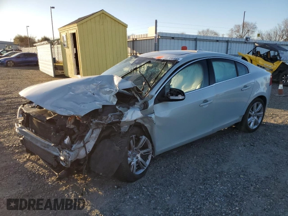 2012 Volvo S60 T6 with VIN YV1902FH0C2032725, listed as a Copart auction lot 46706985 with 0 mi miles and Salvage Title. Bid and sale history available at carsss.com. Image 1.
