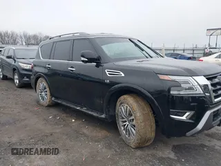 2021 Nissan Armada SL z VIN JN8AY2BD2M9661995, wystawiony jako IAAI lot #41504599 z przebiegiem 85 516 mil mil oraz . Historia ofert i sprzedaży dostępna na DreamBid. Obrazek 1.