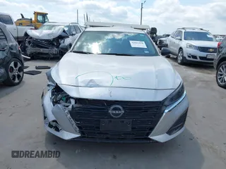 2024 Nissan Altima SV with VIN 1N4BL4DV4RN392144, listed as a IAAI auction lot 42042438 with 32,129 mi miles and . Bid and sale history available at carsss.com. Image 12.
