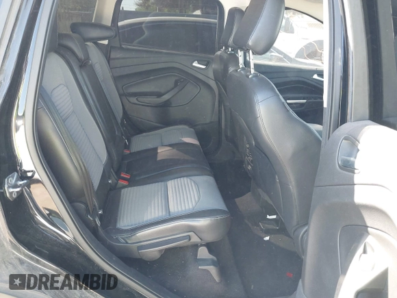 2018 Ford Escape SE z VIN 1FMCU9GD3JUC75754, wystawiony jako IAAI lot #41761965 z przebiegiem 101 771 mil mil oraz . Historia ofert i sprzedaży dostępna na DreamBid. Obrazek 8.