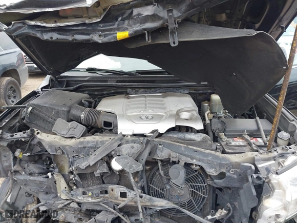2016 Toyota Land Cruiser with VIN JTMCY7AJ6G4038101, listed as a IAAI auction lot 41613369 with 151,593 mi miles. Bid and sale history available at carsss.com. Image 10.