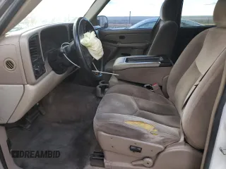 2005 GMC Yukon XL SLT with VIN 1GKEC16Z45J149459, listed as a Copart auction lot 84695584 with 0 mi miles and Salvage Title. Bid and sale history available at carsss.com. Image 7.