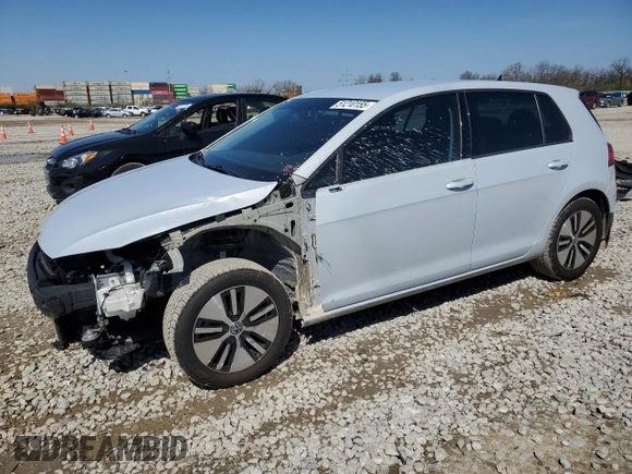 2019 Volkswagen Golf SE z VIN WVWKR7AU6KW902659, wystawiony jako Copart lot #51210155 z przebiegiem 53 017 mil mil oraz Szkoda całkowita • Salvage title. Historia ofert i sprzedaży dostępna na DreamBid. Obrazek 1.
