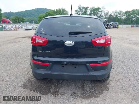 2013 Kia Sportage LX z VIN KNDPBCA28D7411444, wystawiony jako IAAI lot #42415041 z przebiegiem 150 524 mil mil oraz . Historia ofert i sprzedaży dostępna na DreamBid. Obrazek 17.