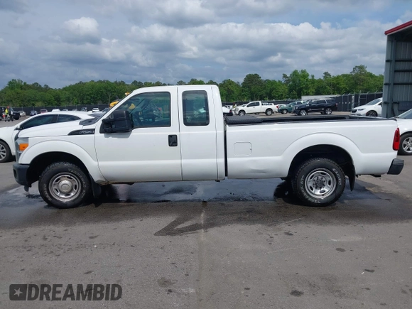 2012 Ford Super Duty F-250 SRW XL with VIN 1FT7X2A66CEC37611, listed as a IAAI auction lot 42135584 with 284,452 mi miles. Bid and sale history available at carsss.com. Image 14.