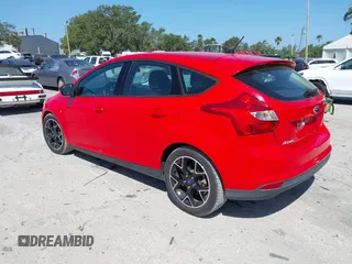 2014 Ford Focus SE with VIN 1FADP3K25EL159136, listed as a IAAI auction lot 42180192 with 118,828 mi miles and . Bid and sale history available at carsss.com. Image 3.