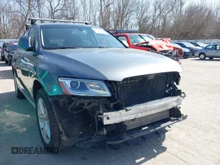 2016 Audi Q5 Premium Plus with VIN WA1L2AFP0GA008793, listed as a IAAI auction lot 41779636 with 157,442 mi miles. Bid and sale history available at carsss.com. Image 17.