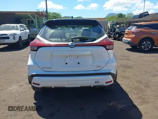 2021 Nissan Kicks SR z VIN 3N1CP5DV2ML563428, wystawiony jako IAAI lot #41658351 z przebiegiem 16 354 mil mil oraz . Historia ofert i sprzedaży dostępna na DreamBid. Obrazek 17.
