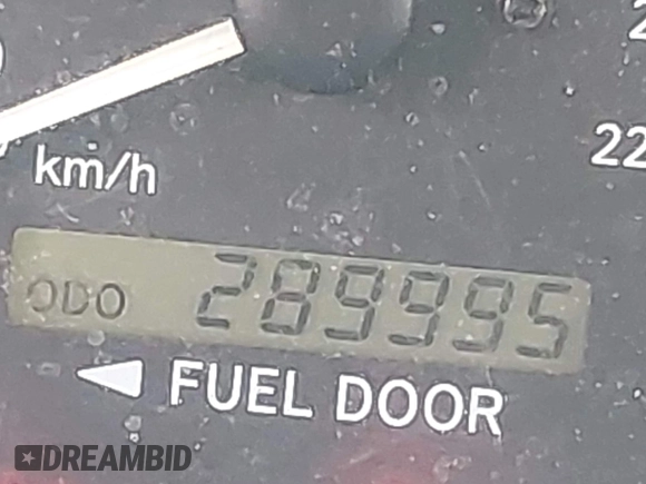 2001 Toyota Camry LE z VIN 4T1BF28K71U127407, wystawiony jako IAAI lot #42247606 z przebiegiem 289 995 mil mil oraz . Historia ofert i sprzedaży dostępna na DreamBid. Obrazek 15.