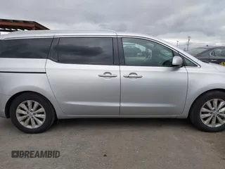 2016 Kia Sedona EX with VIN KNDMC5C13G6100420, listed as a IAAI auction lot 41785604 with 142,677 mi miles. Bid and sale history available at carsss.com. Image 13.