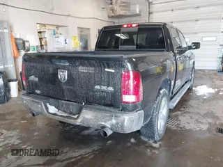 2017 Ram 1500 Big Horn z VIN 3C6RR7LT5HG543628, wystawiony jako IAAI lot #41629303 z przebiegiem 111 373 mil mil oraz . Historia ofert i sprzedaży dostępna na DreamBid. Obrazek 4.