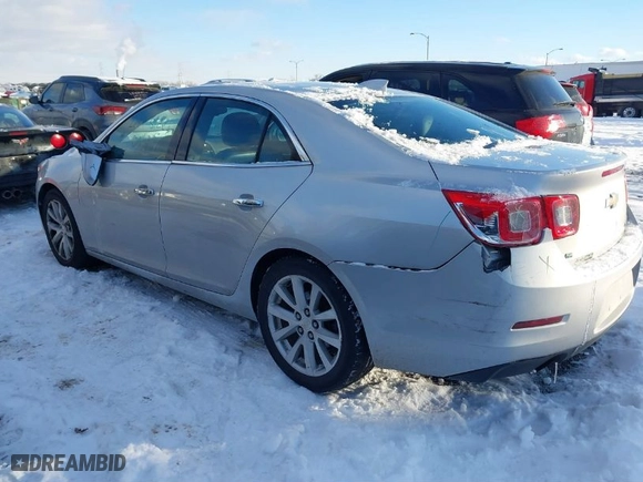 2016 Chevrolet Malibu Limited LTZ with VIN 1G11E5SA3GF146952, listed as a IAAI auction lot 41308263 with 190,884 mi miles. Bid and sale history available at carsss.com. Image 3.