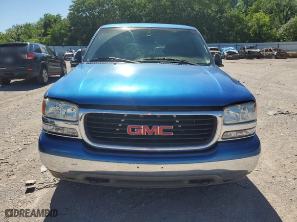 2002 GMC Sierra 1500 SLE with VIN 2GTEC19V221415765, listed as a Copart auction lot 57621414 with 205,416 mi miles and Salvage Title. Bid and sale history available at carsss.com. Image 5.