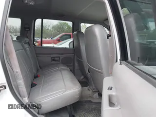 1998 Ford Explorer XL z VIN 1FMZU34E0WZB57112, wystawiony jako IAAI lot #41939205 z przebiegiem 171 982 mil mil oraz . Historia ofert i sprzedaży dostępna na DreamBid. Obrazek 8.
