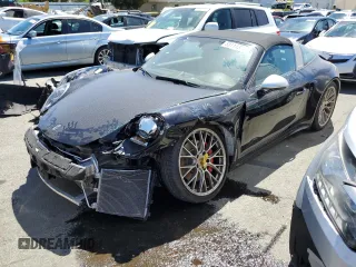 2019 Porsche 911 4S with VIN WP0BB2A99KS126019, listed as a Copart auction lot 60111334 with 25,012 mi miles and Salvage Title. Bid and sale history available at carsss.com. Image 1.