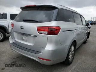 2015 Kia Sedona LX with VIN KNDMB5C17F6070646, listed as a Copart auction lot 56528444 with 231,095 mi miles and Salvage Title. Bid and sale history available at carsss.com. Image 3.