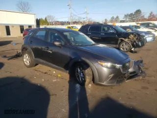 2017 Mazda CX-3 Sport with VIN JM1DKFB75H0158175, listed as a Copart auction lot 82988624 with 0 mi miles and Salvage Title. Bid and sale history available at carsss.com. Image 4.