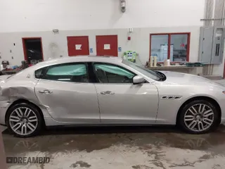 2015 Maserati Quattroporte S Q4 with VIN ZAM56RRA9F1131009, listed as a IAAI auction lot 41632708 with 83,020 mi miles. Bid and sale history available at carsss.com. Image 13.