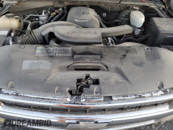 2003 Chevrolet Tahoe LT z VIN 1GNEK13Z23J210153, wystawiony jako Copart lot #46244775 z przebiegiem 234 541 mil mil oraz Szkoda całkowita • Salvage title. Historia ofert i sprzedaży dostępna na DreamBid. Obrazek 12.