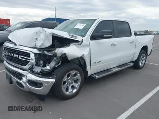2020 Ram 1500 Big Horn z VIN 1C6SRFFT0LN394102, wystawiony jako IAAI lot #42282361 z przebiegiem 56 065 mil mil oraz . Historia ofert i sprzedaży dostępna na DreamBid. Obrazek 17.