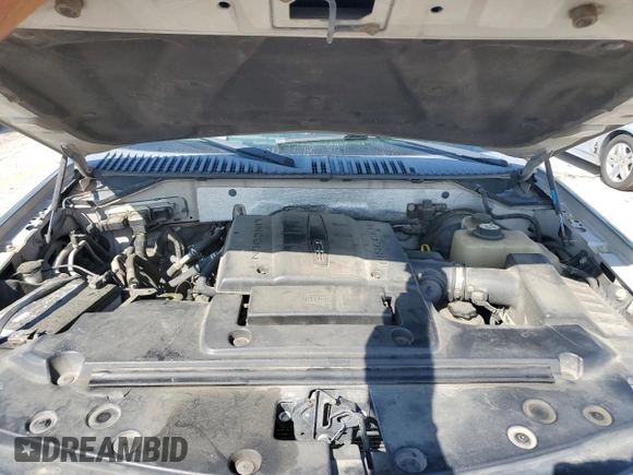 2008 Lincoln Navigator with VIN 5LMFL28518LJ12242, listed as a Copart auction lot 61677745 with 219,606 mi miles and Clean title. Bid and sale history available at DreamBid. Image 13.