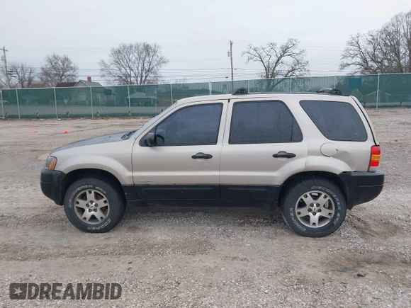 2001 Ford Escape with VIN 1FMUU01B61KE00524, listed as a IAAI auction lot 41486950 with 163,753 mi miles and . Bid and sale history available at DreamBid. Image 14.