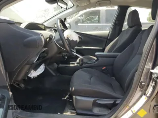 2021 Toyota Prius LE z VIN JTDKAMFPXM3174518, wystawiony jako Copart lot #58854495 z przebiegiem 83 445 mil mil oraz Szkoda całkowita • Salvage title. Historia ofert i sprzedaży dostępna na DreamBid. Obrazek 7.