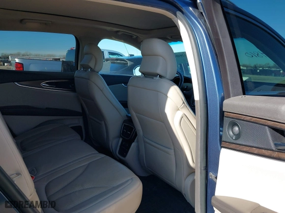 2019 Lincoln Nautilus Reserve with VIN 2LMPJ6LP3KBL51283, listed as a IAAI auction lot 41204810 with 91,184 mi miles. Bid and sale history available at carsss.com. Image 8.