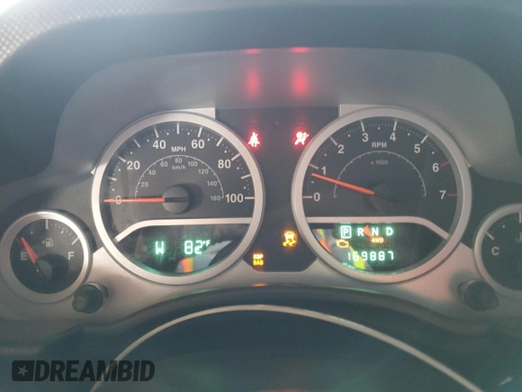 2008 Jeep Wrangler Unlimited Sahara with VIN 1J4GA59108L521910, listed as a Copart auction lot 62330425 with 169,887 mi miles and Salvage title. Bid and sale history available at DreamBid. Image 9.