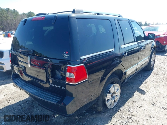 2013 Lincoln Navigator z VIN 5LMJJ2H53DEL00520, wystawiony jako IAAI lot #41769449 z przebiegiem 167 569 mil mil oraz . Historia ofert i sprzedaży dostępna na DreamBid. Obrazek 4.
