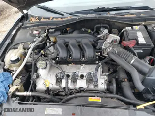 2008 Mercury Milan Premier with VIN 3MEHM08138R617066, listed as a IAAI auction lot 41600962 with 169,296 mi miles. Bid and sale history available at carsss.com. Image 10.