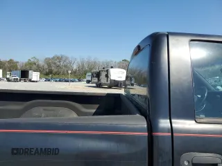 1997 Dodge Dakota z VIN 1B7FL26X0VS281035, wystawiony jako Copart lot #49687855 z przebiegiem 267 422 mil mil oraz Szkoda całkowita • Salvage title. Historia ofert i sprzedaży dostępna na DreamBid. Obrazek 10.