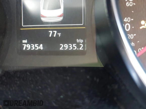 2019 Volkswagen Passat Wolfsburg Edition z VIN 1VWLA7A36KC008789, wystawiony jako IAAI lot #42293081 z przebiegiem 79 354 mil mil oraz . Historia ofert i sprzedaży dostępna na DreamBid. Obrazek 16.