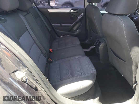 2014 Volkswagen Golf с VIN WVWDB7AJ7EW001565, выставлен на аукционе Copart как лот 67418224 с пробегом 70 169 миль миль и Списание • Salvage title. История ставок и продаж доступна на DreamBid. Изображение 10.