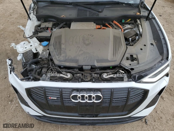 2021 Audi e-tron Sportback S line Premium Plus with VIN WA12AAGE6MB000831, listed as a Copart auction lot 43471065 with 44,395 mi miles and Salvage Title. Bid and sale history available at carsss.com. Image 11.