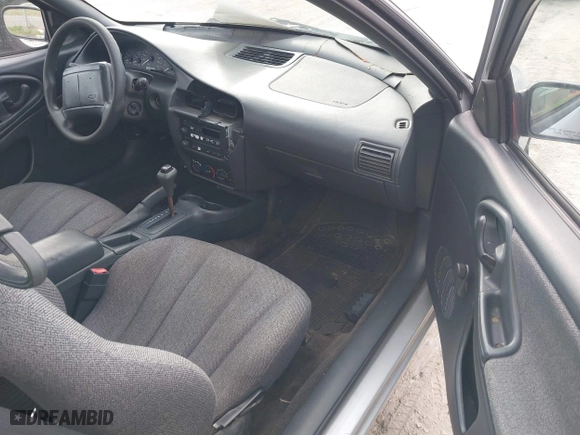 2000 Chevrolet Cavalier with VIN 1G1JC1241Y7112786, listed as a IAAI auction lot 41362690 with 280,225 mi miles. Bid and sale history available at carsss.com. Image 5.