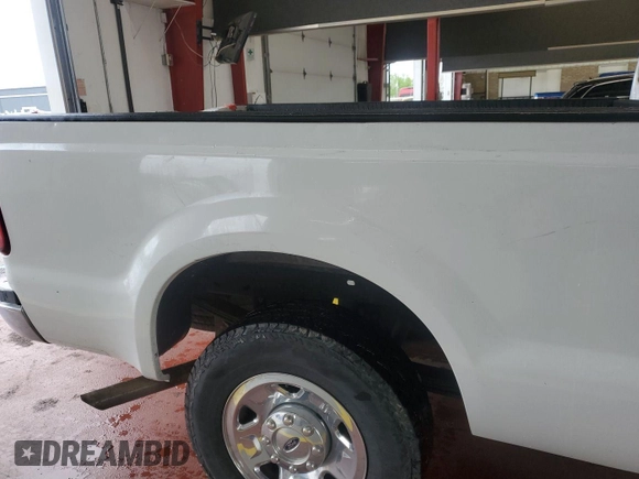 2009 Ford F-250 XL with VIN 1FTNX20529EA11705, listed as a IAAI auction lot 42793654 with 272,233 mi miles and . Bid and sale history available at DreamBid. Image 27.