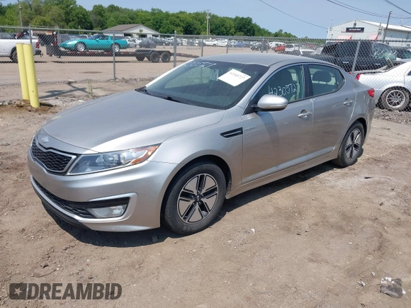 2013 Kia Optima EX z VIN KNAGM4AD4D5043273, wystawiony jako IAAI lot #42305727 z przebiegiem 153 358 mil mil oraz . Historia ofert i sprzedaży dostępna na DreamBid. Obrazek 2.