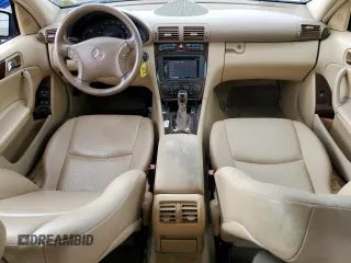 2003 Mercedes-Benz C 240 с VIN WDBRF81J83F377073, выставлен на аукционе Copart как лот 72051204 с пробегом Не указан миль и На запчасти • Non repairable. История ставок и продаж доступна на DreamBid. Изображение 8.