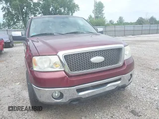 2006 Ford F-150 XLT z VIN 1FTPX14566FA55886, wystawiony jako IAAI lot #42636382 z przebiegiem 197 702 mil mil oraz . Historia ofert i sprzedaży dostępna na DreamBid. Obrazek 6.