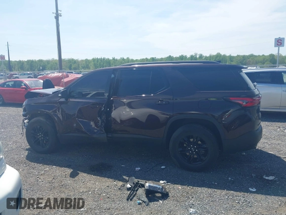 2022 Chevrolet Traverse LT Cloth z VIN 1GNEVGKW1NJ164383, wystawiony jako IAAI lot #42144426 z przebiegiem 50 391 mil mil oraz . Historia ofert i sprzedaży dostępna na DreamBid. Obrazek 15.