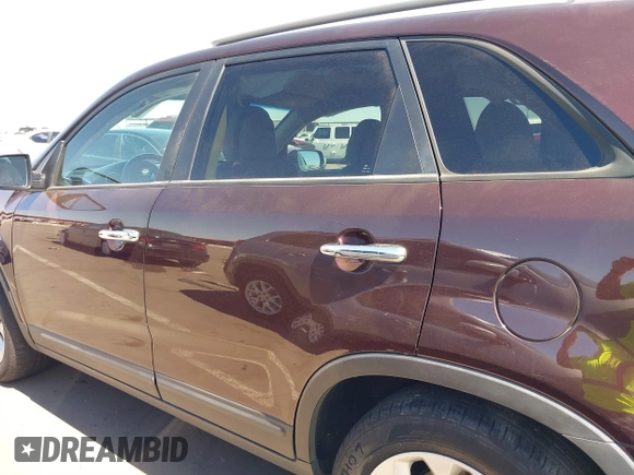 2015 Kia Sorento EX with VIN 5XYKU4A74FG642479, listed as a IAAI auction lot 41878375 with 119,877 mi miles. Bid and sale history available at carsss.com. Image 13.