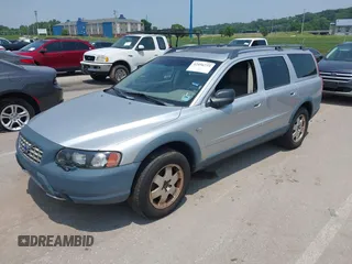 2004 Volvo V70 XC Cross Country with VIN YV1SZ59H441124920, listed as a IAAI auction lot 42456773 with 223,980 mi miles and . Bid and sale history available at DreamBid. Image 2.