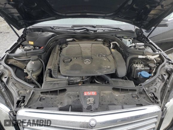 2013 Mercedes-Benz E 350 Luxury with VIN WDDHF8JB3DA749509, listed as a Copart auction lot 58220015 with 148,375 mi miles and Salvage title. Bid and sale history available at DreamBid. Image 11.