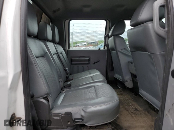 2014 Ford F-250 XL z VIN 1FT7W2B63EEA54851, wystawiony jako Copart lot #57958295 z przebiegiem 56 534 mil mil oraz Czysty tytuł • Clean title. Historia ofert i sprzedaży dostępna na DreamBid. Obrazek 10.