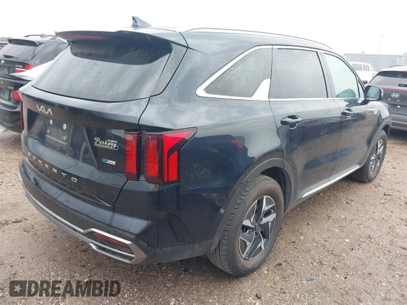 2022 Kia Sorento S with VIN KNDRG4LG0N5113413, listed as a IAAI auction lot 41899057 with 69,293 mi miles and . Bid and sale history available at DreamBid. Image 4.