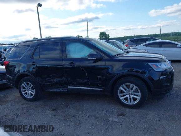 2018 Ford Explorer XLT z VIN 1FM5K8D85JGC21810, wystawiony jako IAAI lot #42269512 z przebiegiem 68 533 mil mil oraz . Historia ofert i sprzedaży dostępna na DreamBid. Obrazek 13.